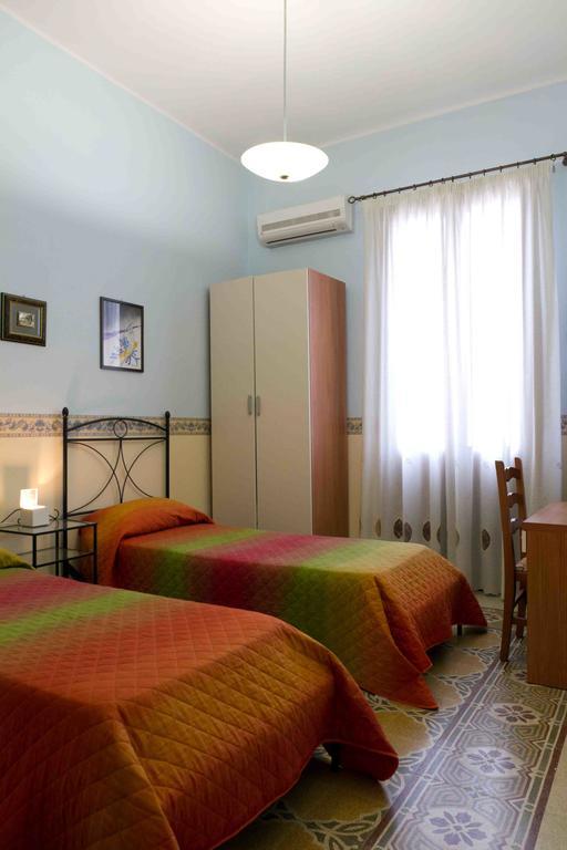 Casa Vacanza Albamarina Трапані Номер фото